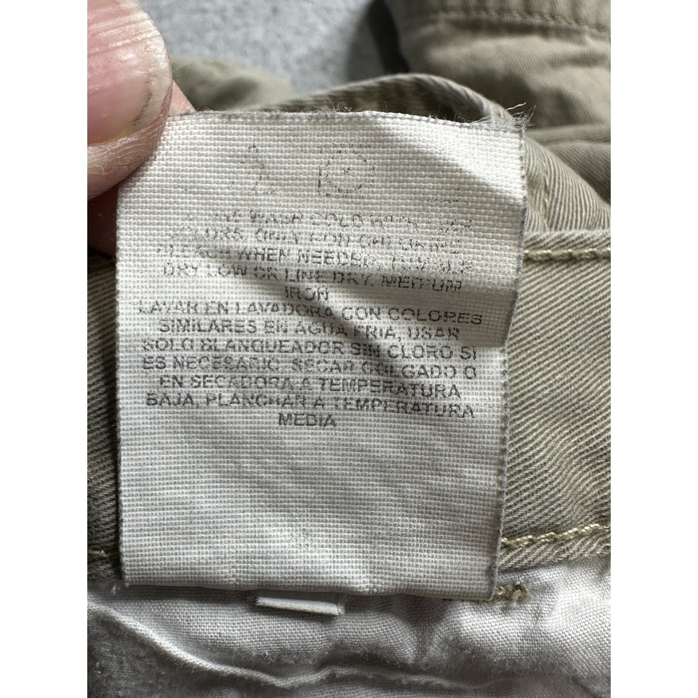 Wrangler Cargo Shorts Mens 42 Khaki Multi Pocket Outdoor Utility Classic Comfort - Picture 3 of 12